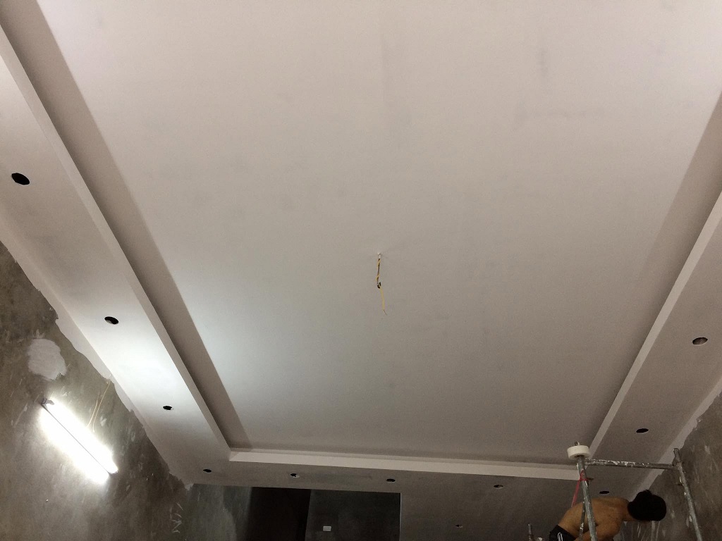 Sơn hoàn thiện bề mặt trần thạch cao